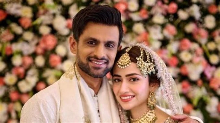 Shoaib Malik marries Pakistani actress Sana Javed amid rumours of separation with Sania Mirza